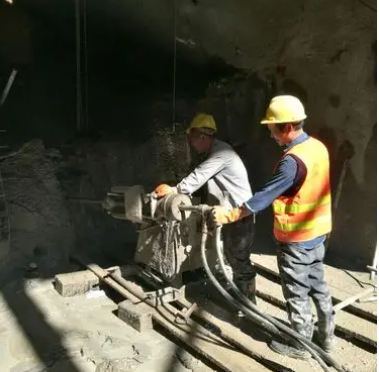 垣曲水下抗分散灌浆料特点 水下不分散注浆料介绍