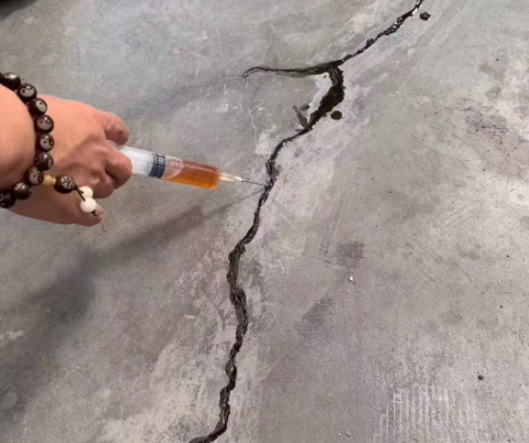 垣曲混凝土裂缝修补技术详解​